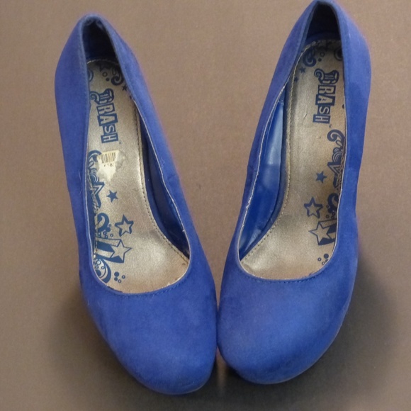 Brash Shoes - 5/$25...Brash Deep blue platform shoes